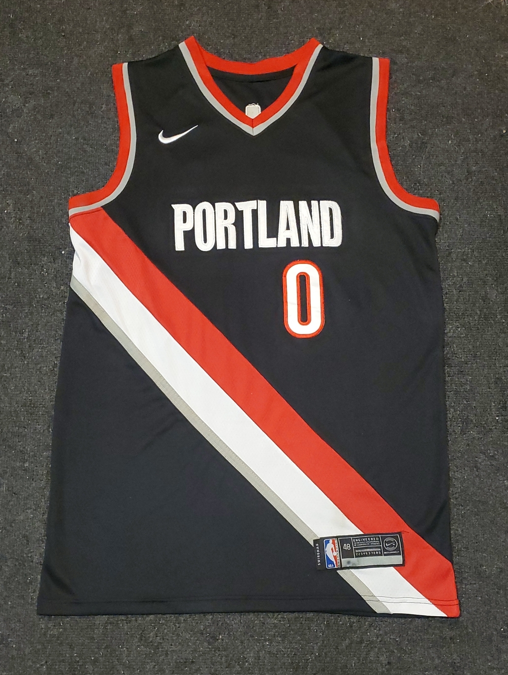 Nike Portland Trail Blazers Damian Lillard Icon Edition Swingman Jersey.. 🏀